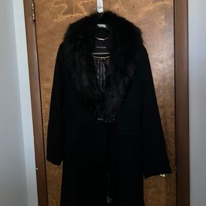 Ivanka Trump dress coat with removable fur collar. size 14-16.